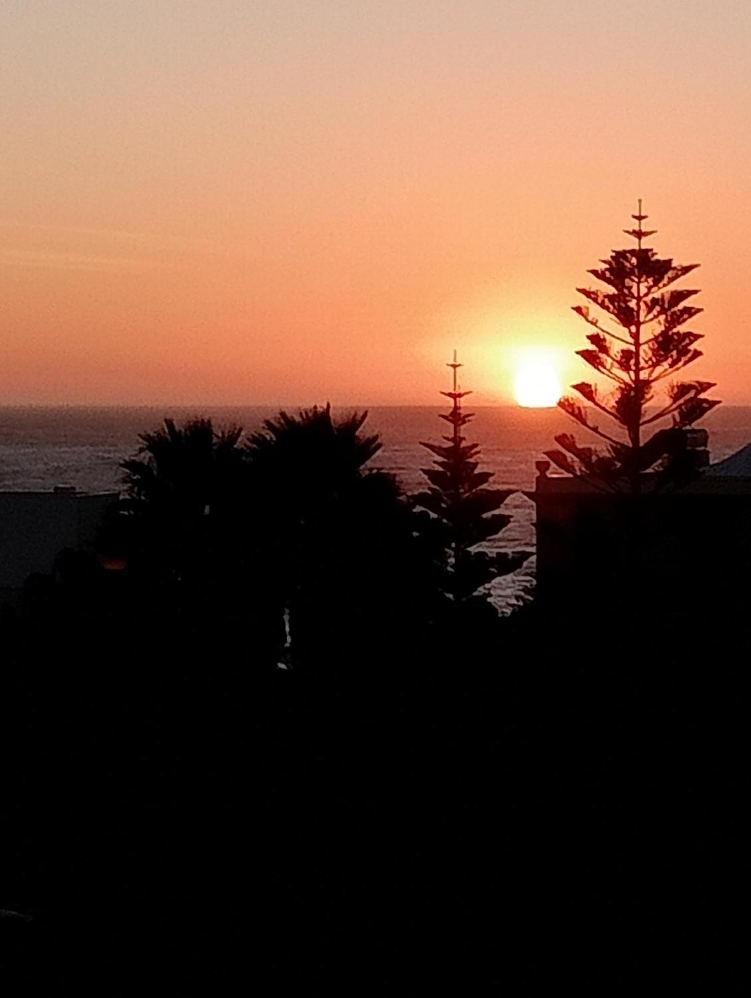 アドラ Vistas Al Marヴィラ エクステリア 写真